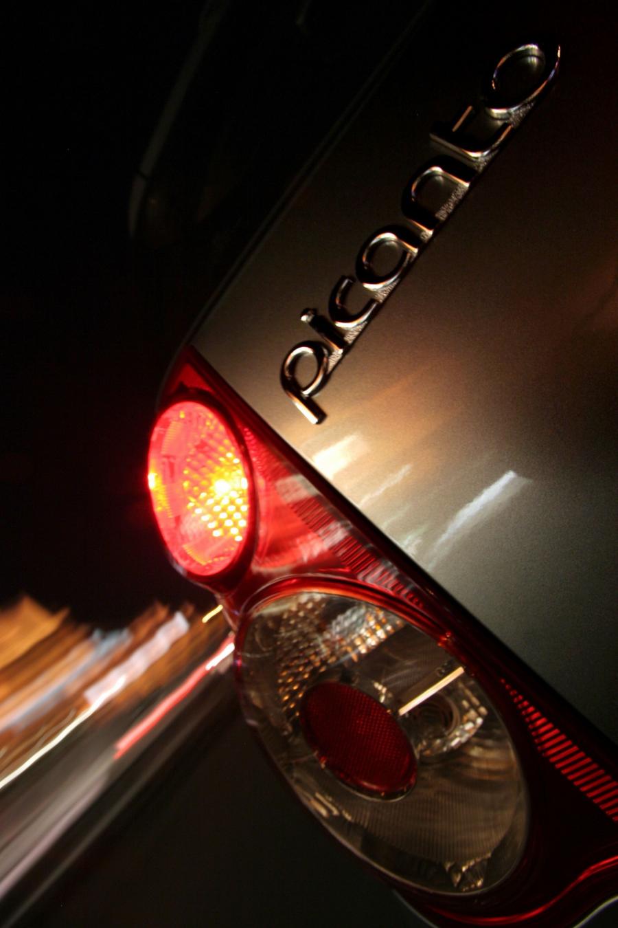  Kia Picanto 2009 года  (фото 10 из 40)